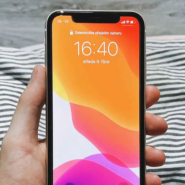 スマートフォン